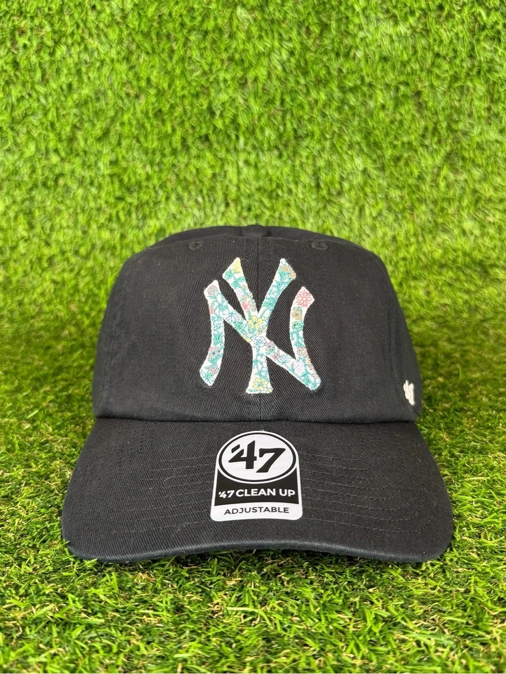 ‘47 Brand Anthropologie New York Yankees Floral Logo Black Baseball Hat Cap OSFM